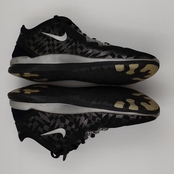 Nike women's size 9 Free TR fit 5 Black/Silver running sneakers - Picture 4 of 8